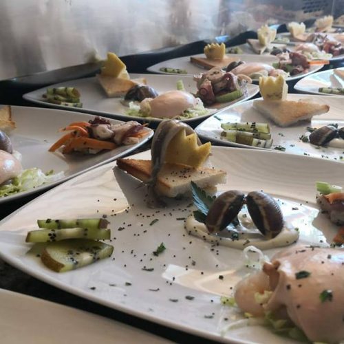 34457167_377711056070099_6164951569407148032_n